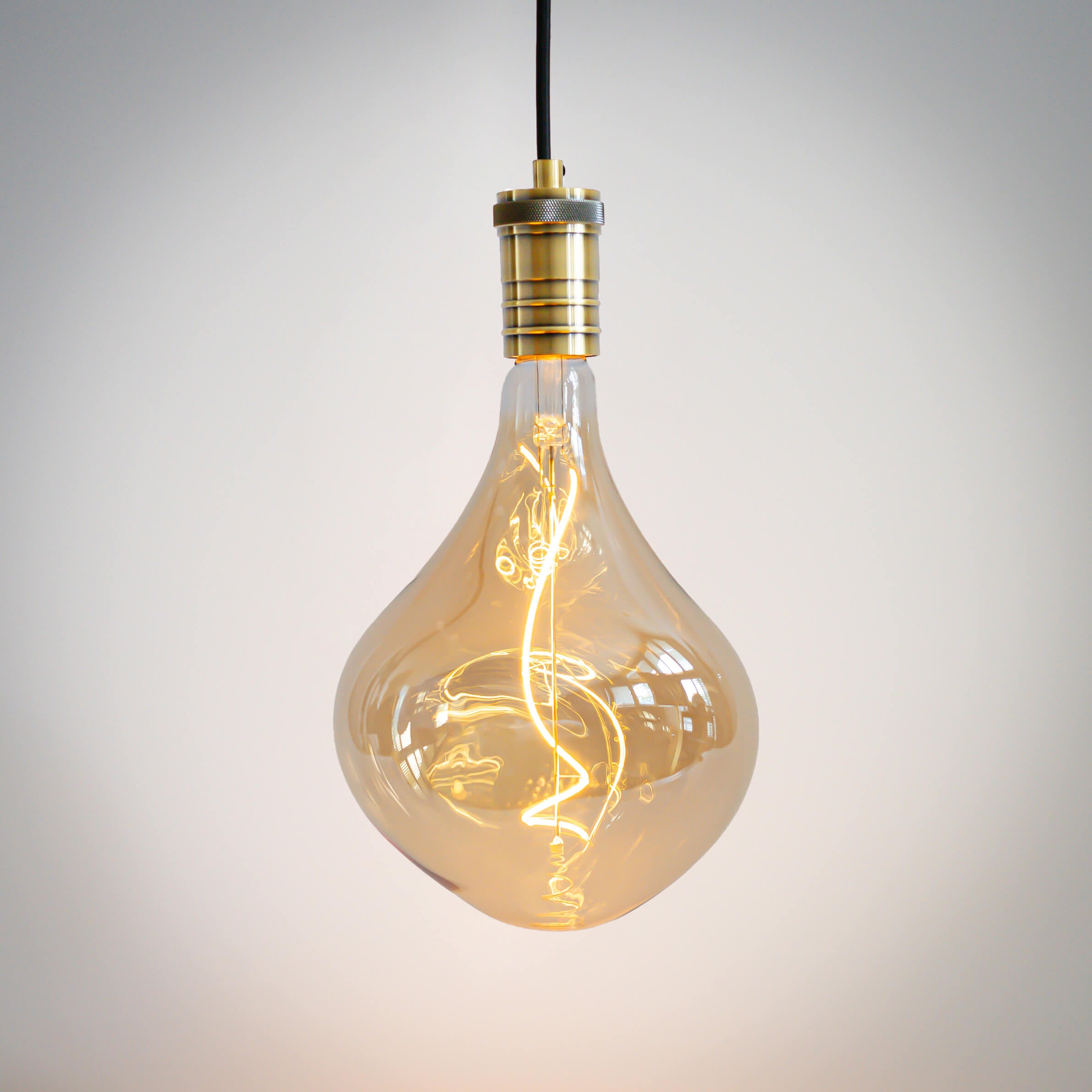 antique bronze pendant light with straight cable and céleste bulb on