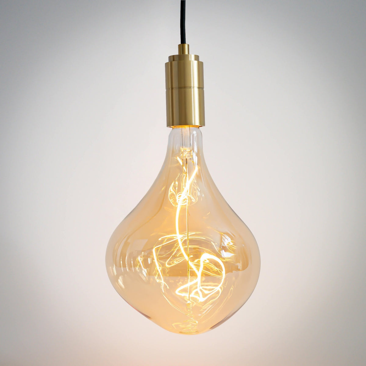 brass pendant light with straight cable and céleste bulb on