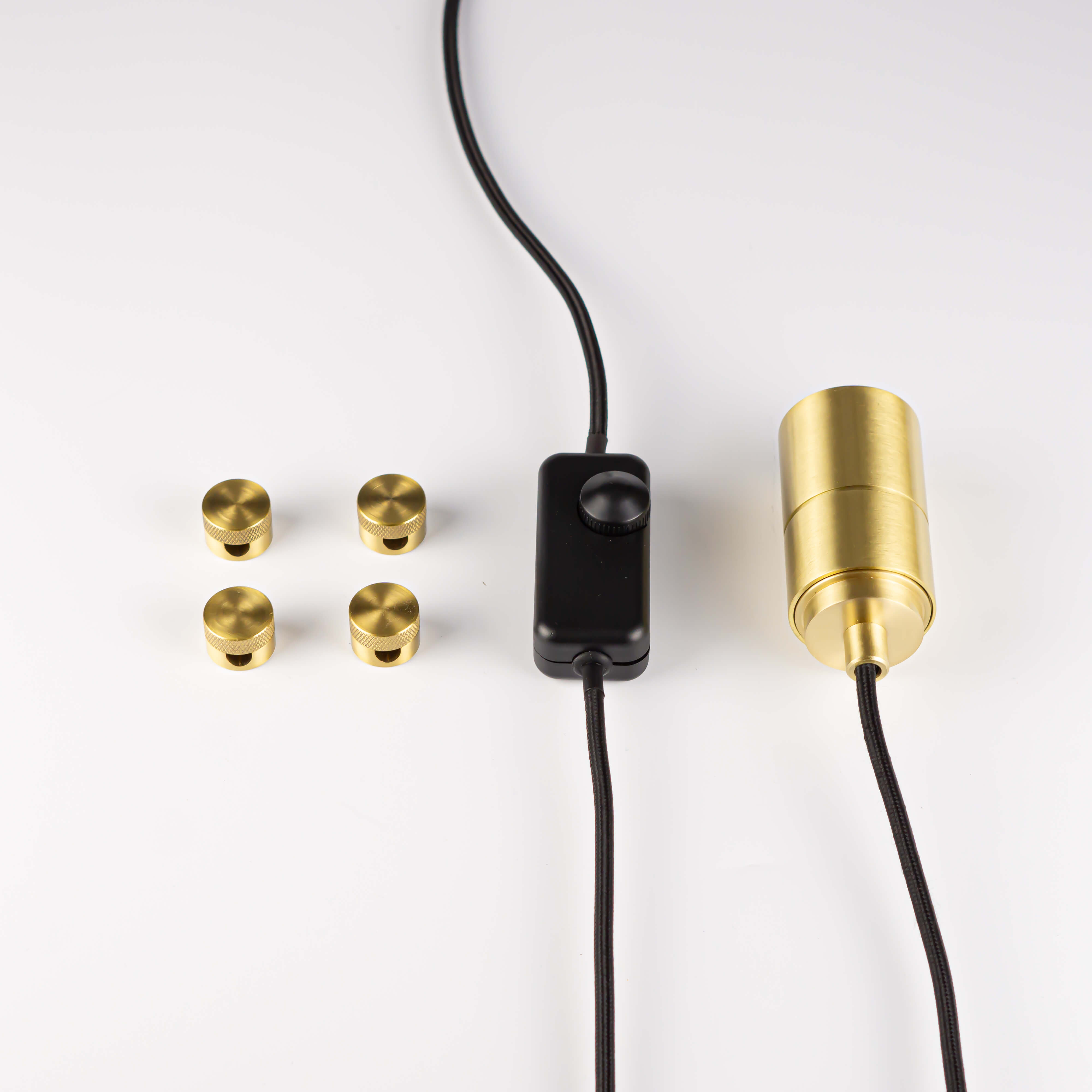 brass plug in pendant light with straight cable components
