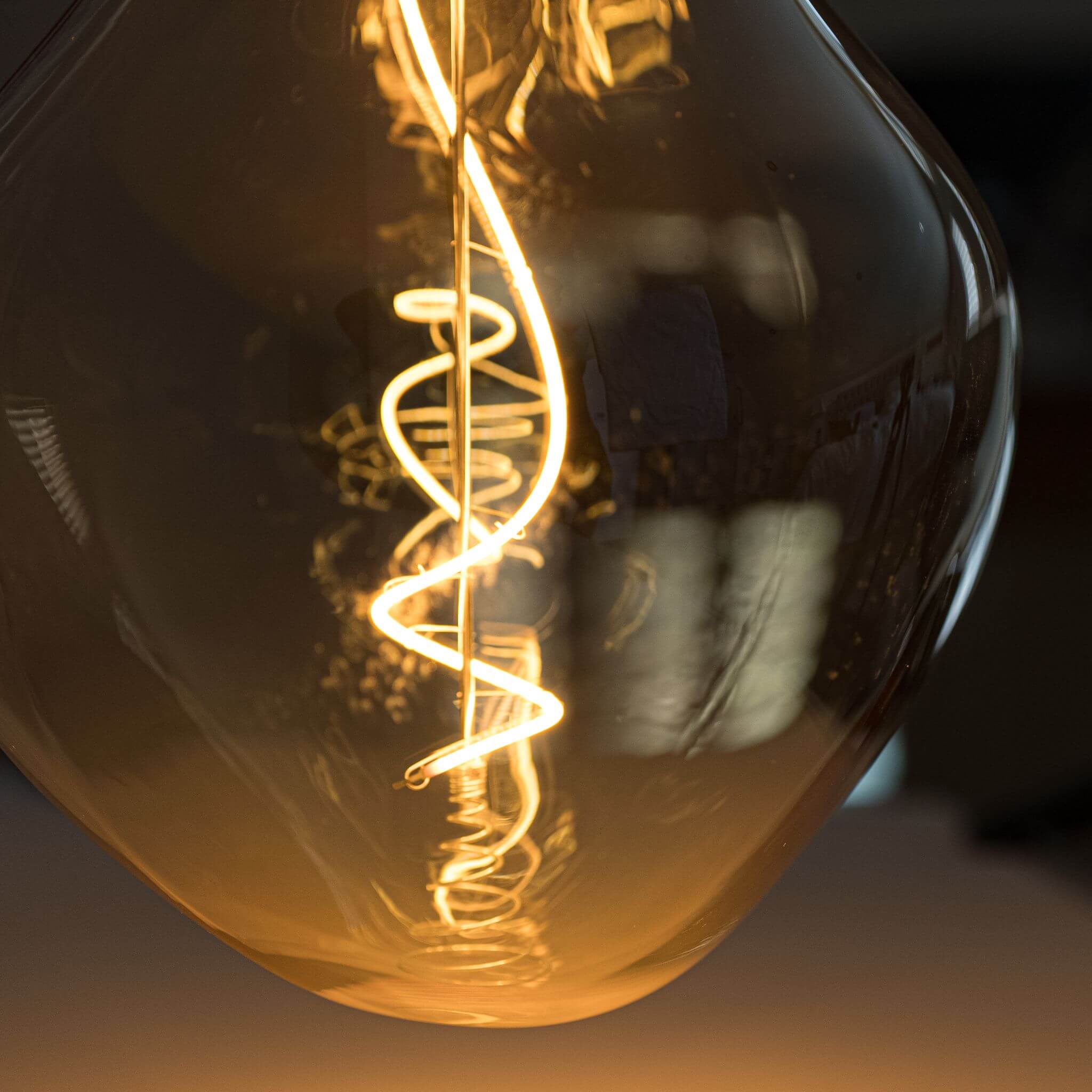 all-groups celeste dimmable bulb outline