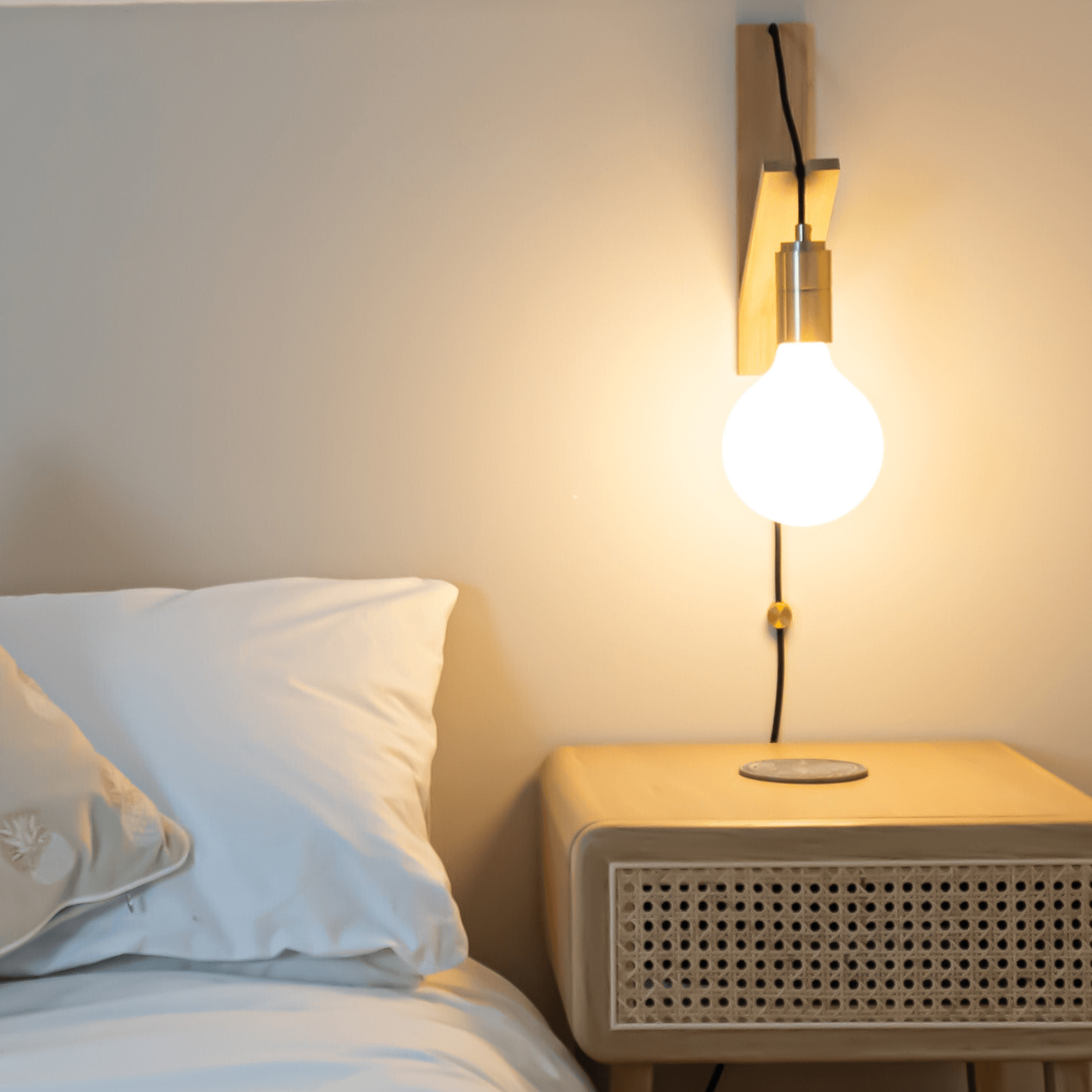 luna plug in bedroom wall light